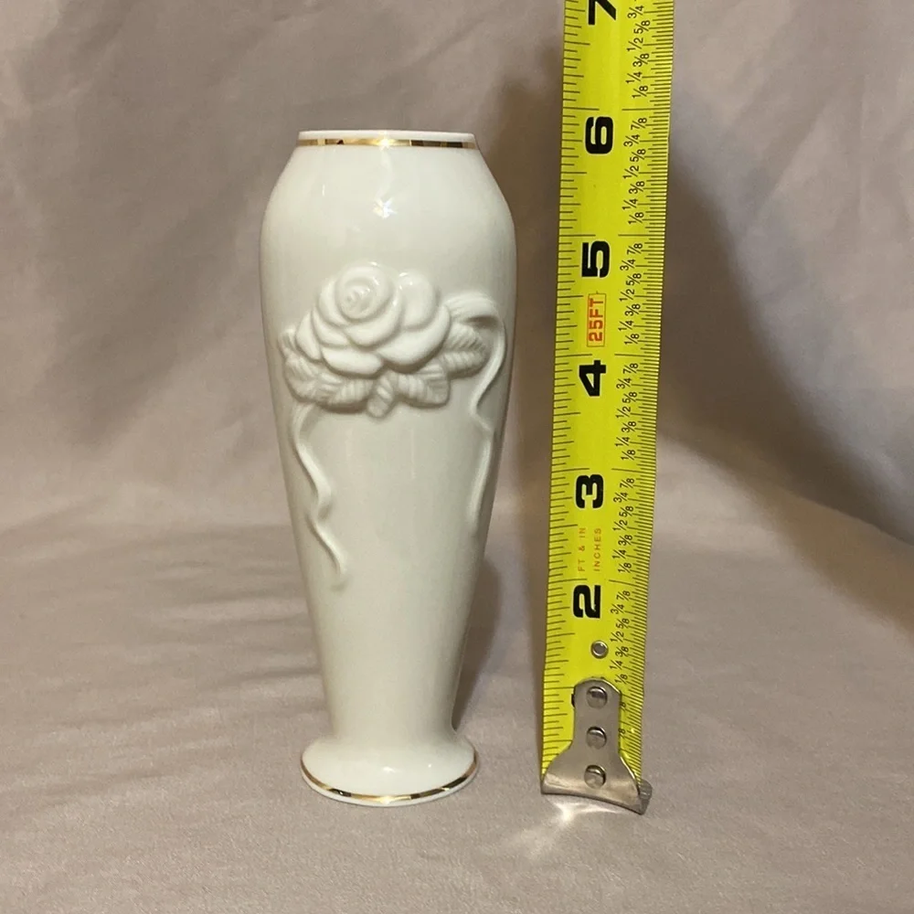 Lenox Collections Vase